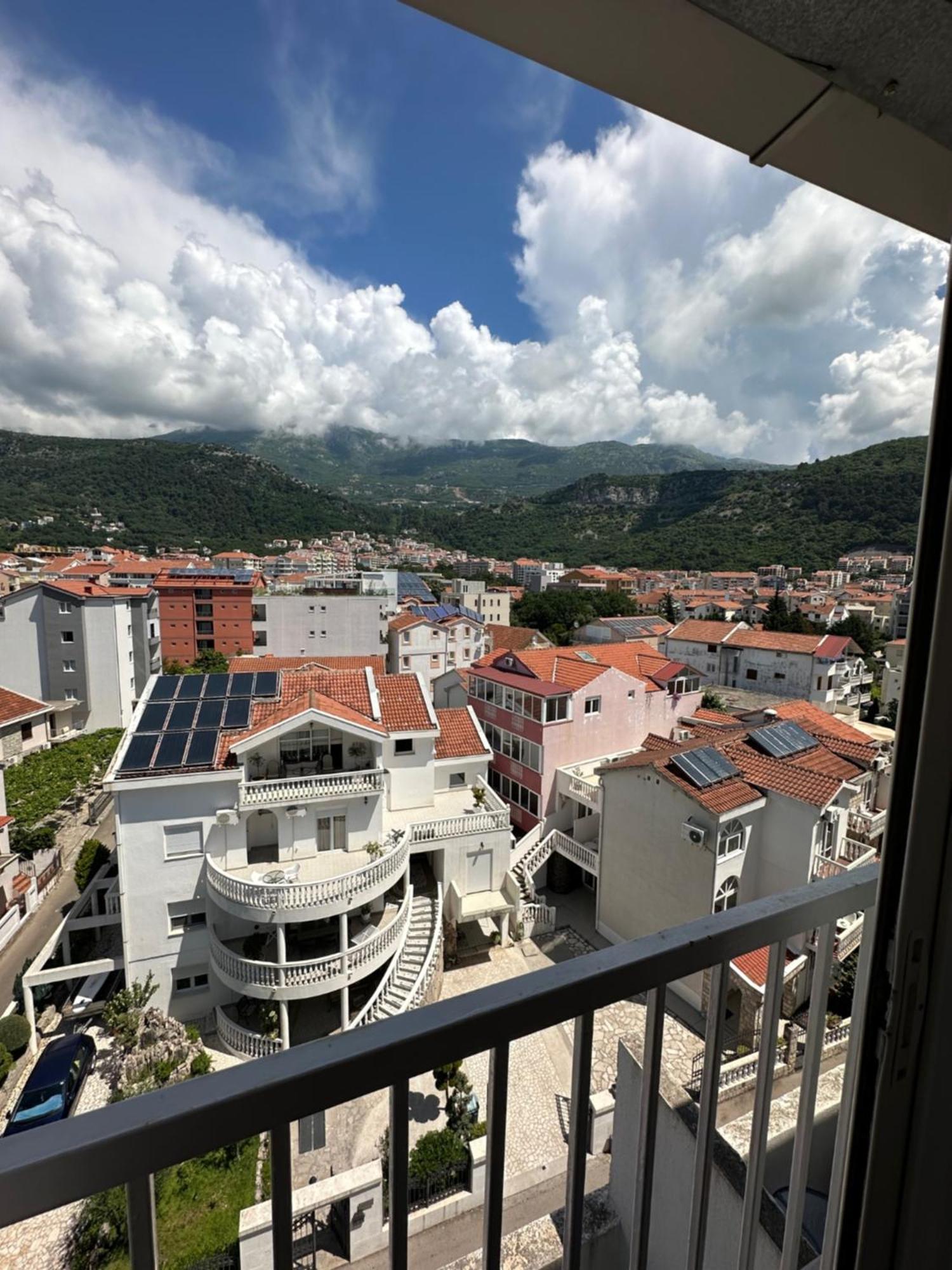 Jovanaa Daire Budva